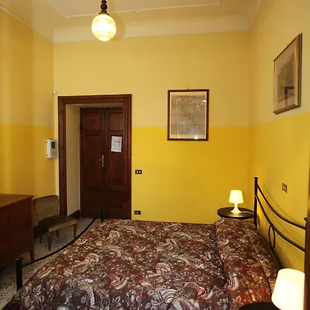 Santa Chiara فندق مبيت وإفطار سولمونا