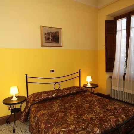 فندق مبيت وإفطار Santa Chiara