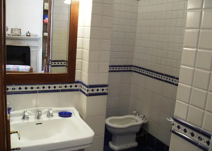 Santa Chiara Bed & Breakfast 3*