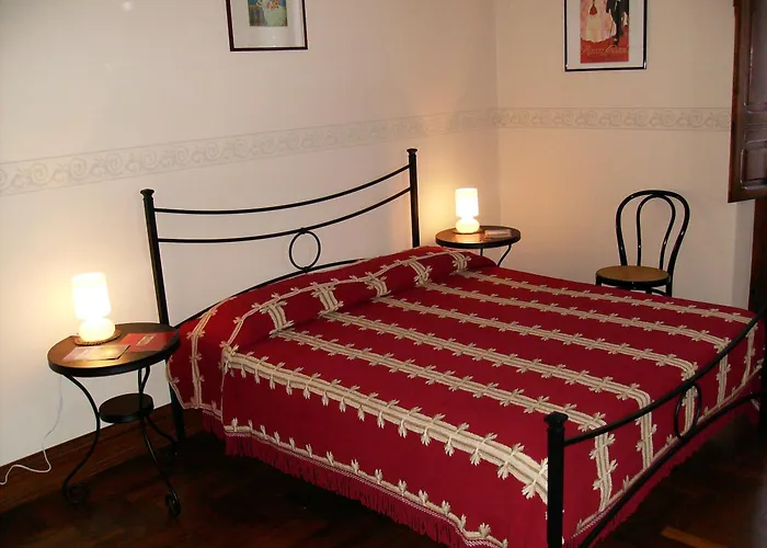Santa Chiara Bed & Breakfast 3*