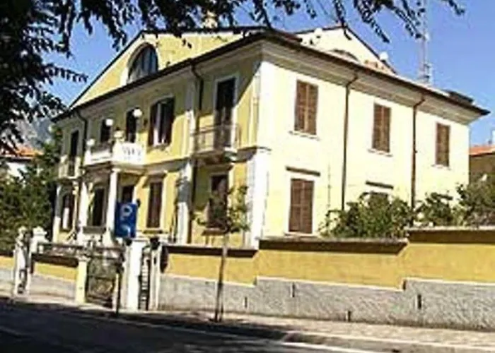 Bed & Breakfast Santa Chiara 3*